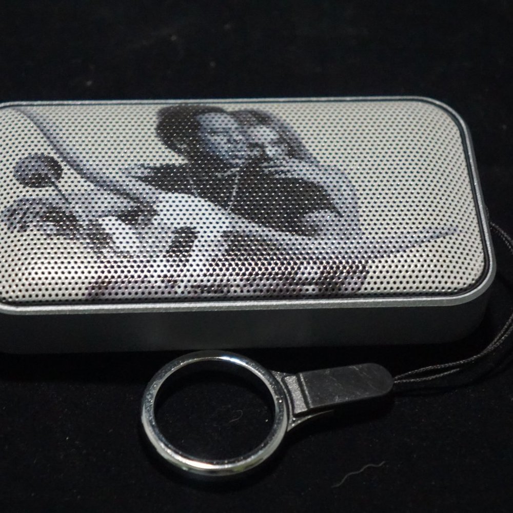 JZ and  Beyonce bluetooth speaker